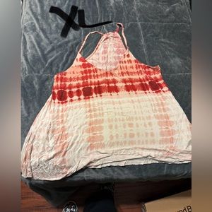 Crop tops, tank tops, shirts